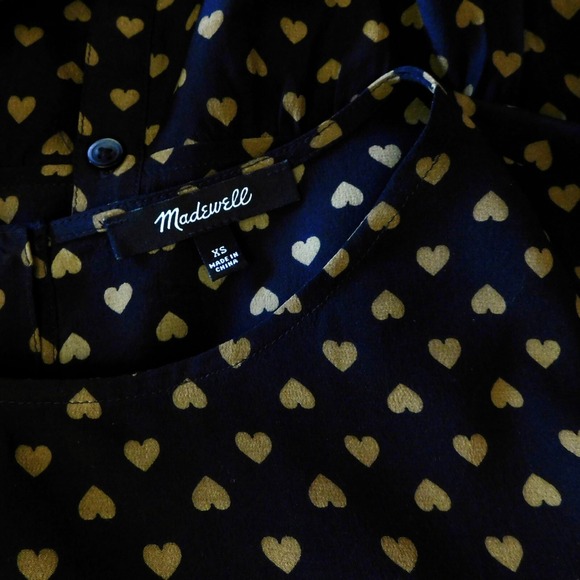 MADEWELL Silk Black Gold Heart Flip Button Back Tiered Top Blouse X-Small - Picture 13 of 16
